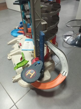 Parking Hot Wheels
