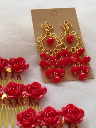 Pendientes flamenca dorados y rojos