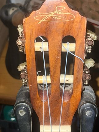Cavaquinho brasileño de concierto gianini