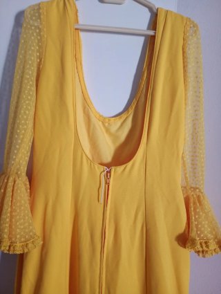 Traje de flamenca amarillo