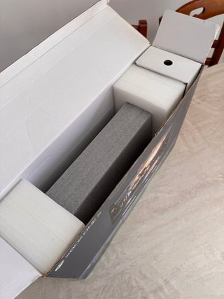 Xbox One X 1TB + Controller + Scatola