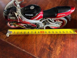 Maqueta Kawasaki Ninja ZX-9R