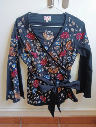 Blusa Flamenco Bordada Flores Mariposas XXL