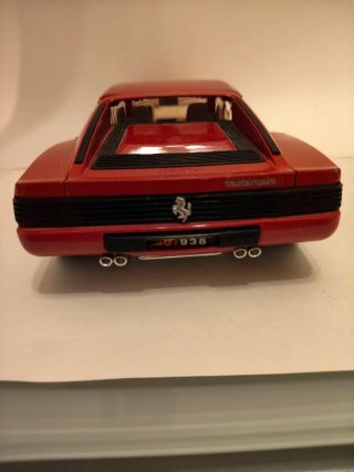 Modellino Ferrari Testarossa 1984 Rosso