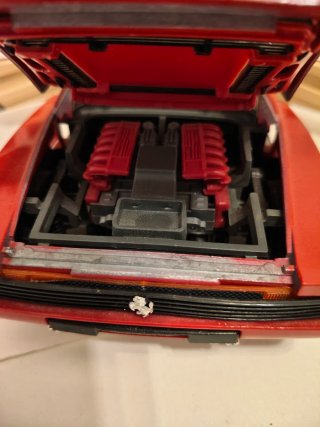 Modellino Ferrari Testarossa 1984 Rosso
