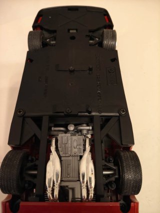 Modellino Ferrari Testarossa 1984 Rosso