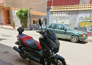 Yamaha xmax 125