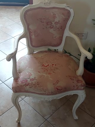 Sedia vintage anni 80 rosa e bianca