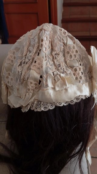 Gorrito de bebé antiguo.
