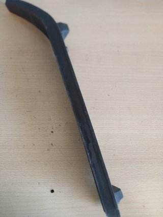 Reposapiés para derbi variant