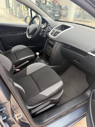 Peugeot 207 2007