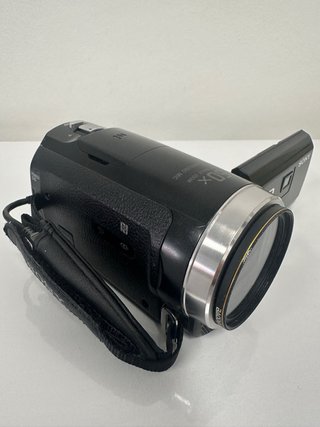 Sony Handycam HDR-PJ675 con proyector