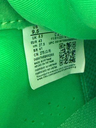 Zapatillas Nike Nocta Verdes y Plateadas