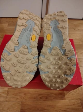 New Balance Scarpe Trail M 44