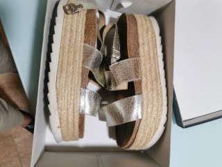 Sandalias plataforma piel dorada T39