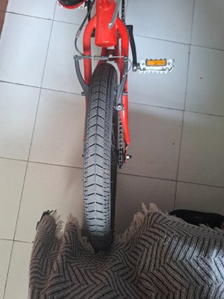 Bicicleta BMX Roja *precio negociable)
