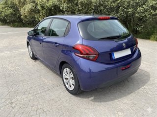 Peugeot 208 1.2 VTi Active 82cv