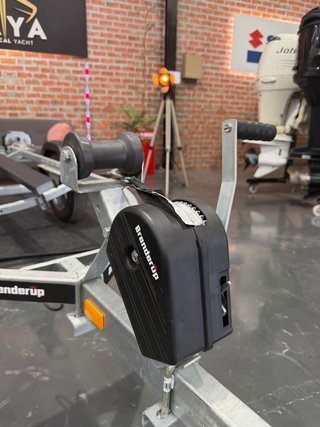 REMOLQUE PREMIUM - MOTO DE AGUA - NAYA ALMERÍA