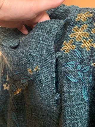 Jersey Surkana estampado floral cuello vuelto