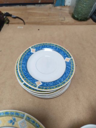 Juego de vajilla de porcelana