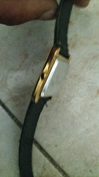 Reloj Cartier Tank Cuadrado Dorado