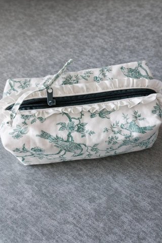 Neceser artesanal con volantes