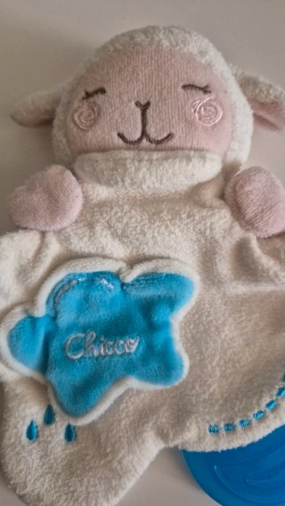 gioco da mordere  a forma di pecora