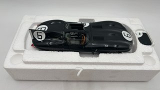 AA85586 Autoart Jaguar D-Type Winner 24h Le Mans