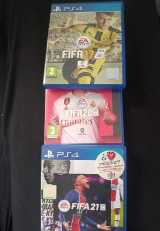 Lote 3 Juegos FIFA PS4: 17, 20, 21