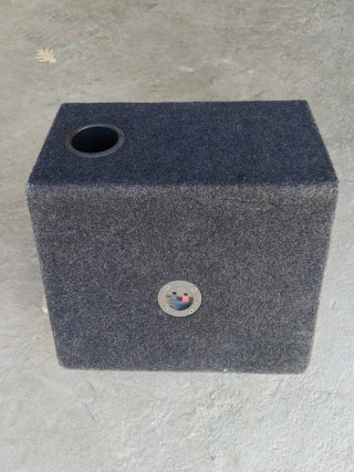 Cajón para altavoz subwoofer