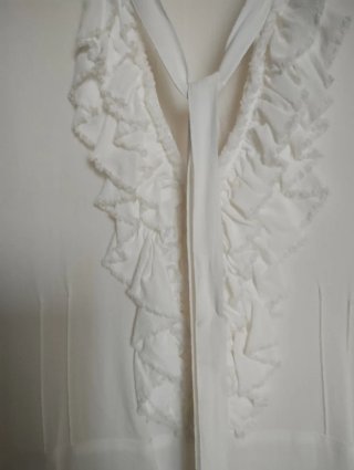 Blusa de seda, blanco roto, manga larga con pecher