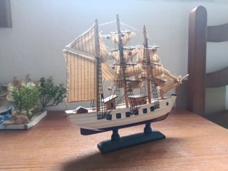 Maqueta de barco de vela