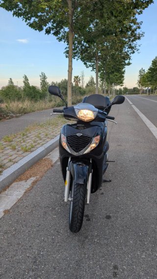 Honda SH125i 2005 Negra - 23.500 Km