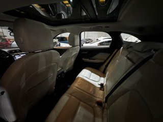Jaguar F-Pace 3.0L AWD 2017 RECUP. DE ROBO!