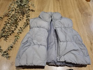 Chaleco acolchado H&M gris T. XS