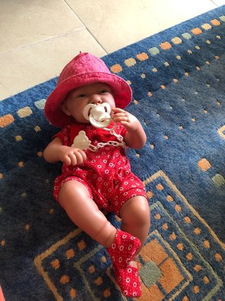 Muñeca bebé Antonio Juan con ropa