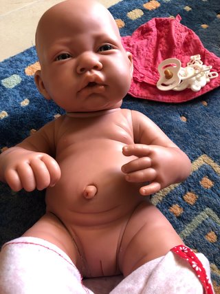 Muñeca bebé Antonio Juan con ropa