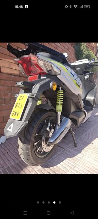 Ciclomotor Cecotec Shark gris/lima