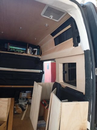 Carpintero de autocaravanas