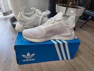 Zapatillas Adidas NMD_R1 V3 Blancas