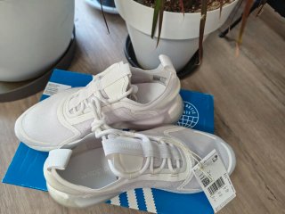 Zapatillas Adidas NMD_R1 V3 Blancas