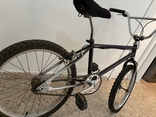 Bicicleta BMX California Negra