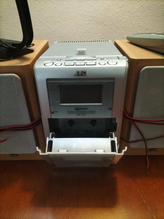 Mini equipo de música JVC