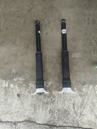 Pareja Amortiguadores traseros Mazda CX30