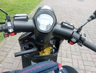 Veleco Draco Scooter Eléctrico 3 Ruedas