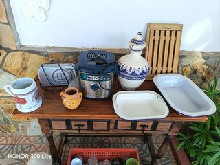 Mesa madera rústica + Lote de cocina