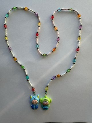 Collar multiposición Labubu