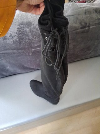 Botas mosqueteras altas negras con cordones