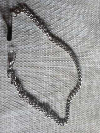 Reloj de bolsillo con cadena