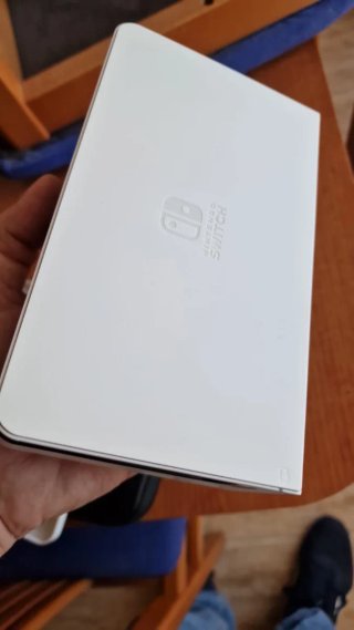 Nintendo Switch OLED Bianca e Nera